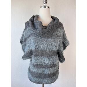Bandolino Wool Blend Gray Striped Short Sleeve Sweater Cowl Neck size Medium